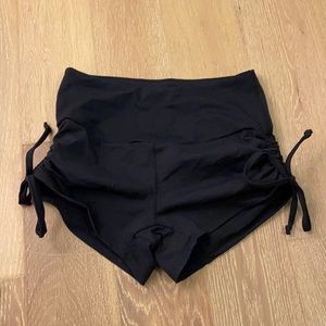 Ryderwear scrunch booty shorts